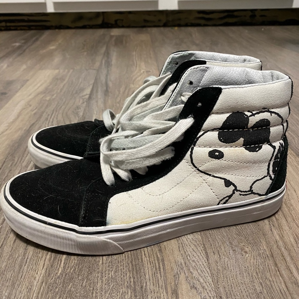 PEANUTS vans